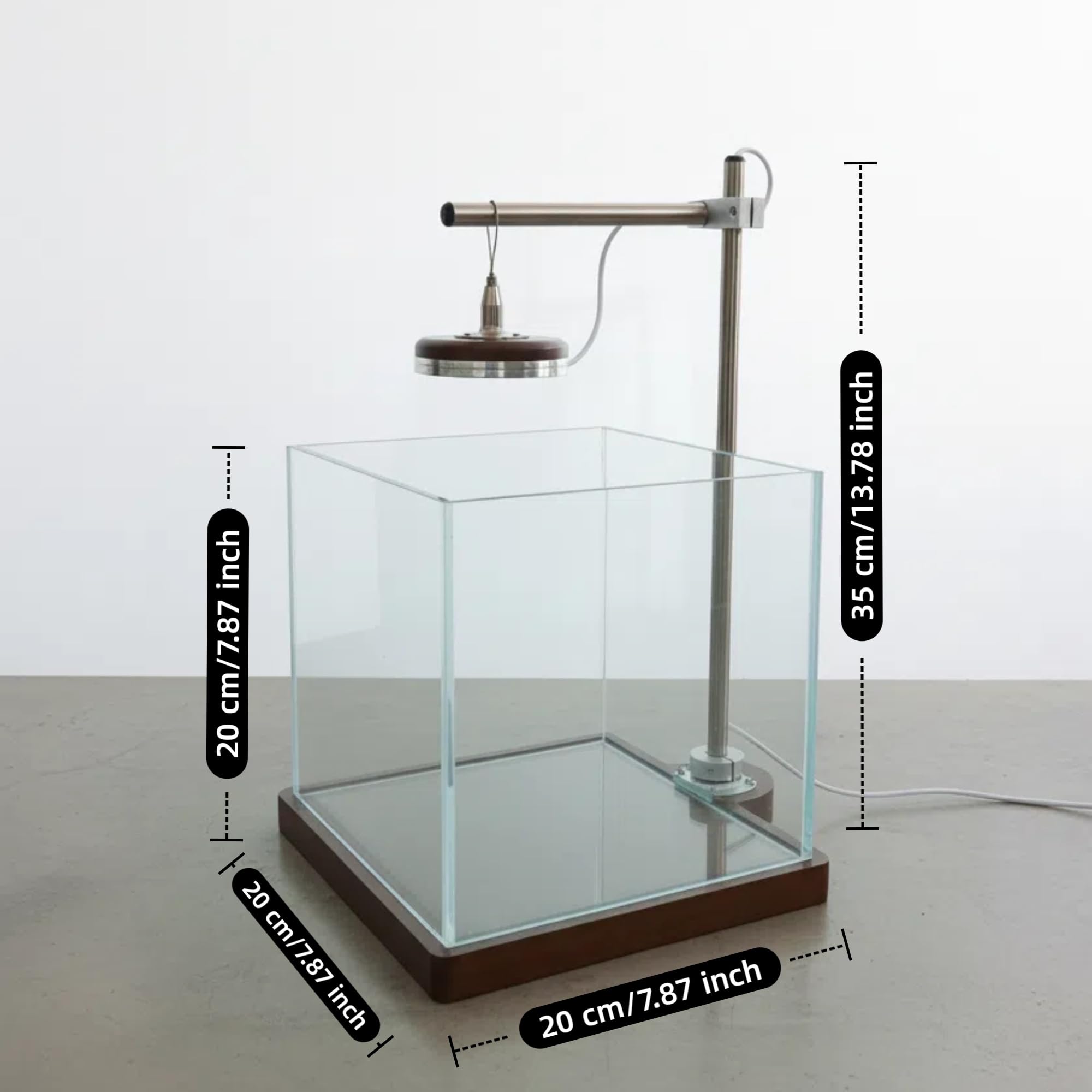 Petit aquarium Betta avec lumière LED et support en bois – Kit de démarrage pour aquarium Betta de 20,3 cm – Comprend un outil de nettoyage, un chiffon et un tapis pour bureau, chambre à coucher
