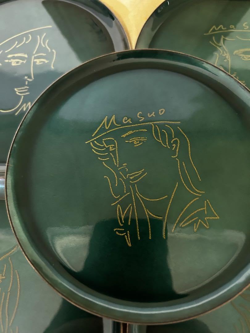 遺品整理◼️蔵からかなり古い超特大な星4つの謎のお皿が出てきた！ 遺品整理◼️蔵からかなり古い超特大な星4つの謎のお