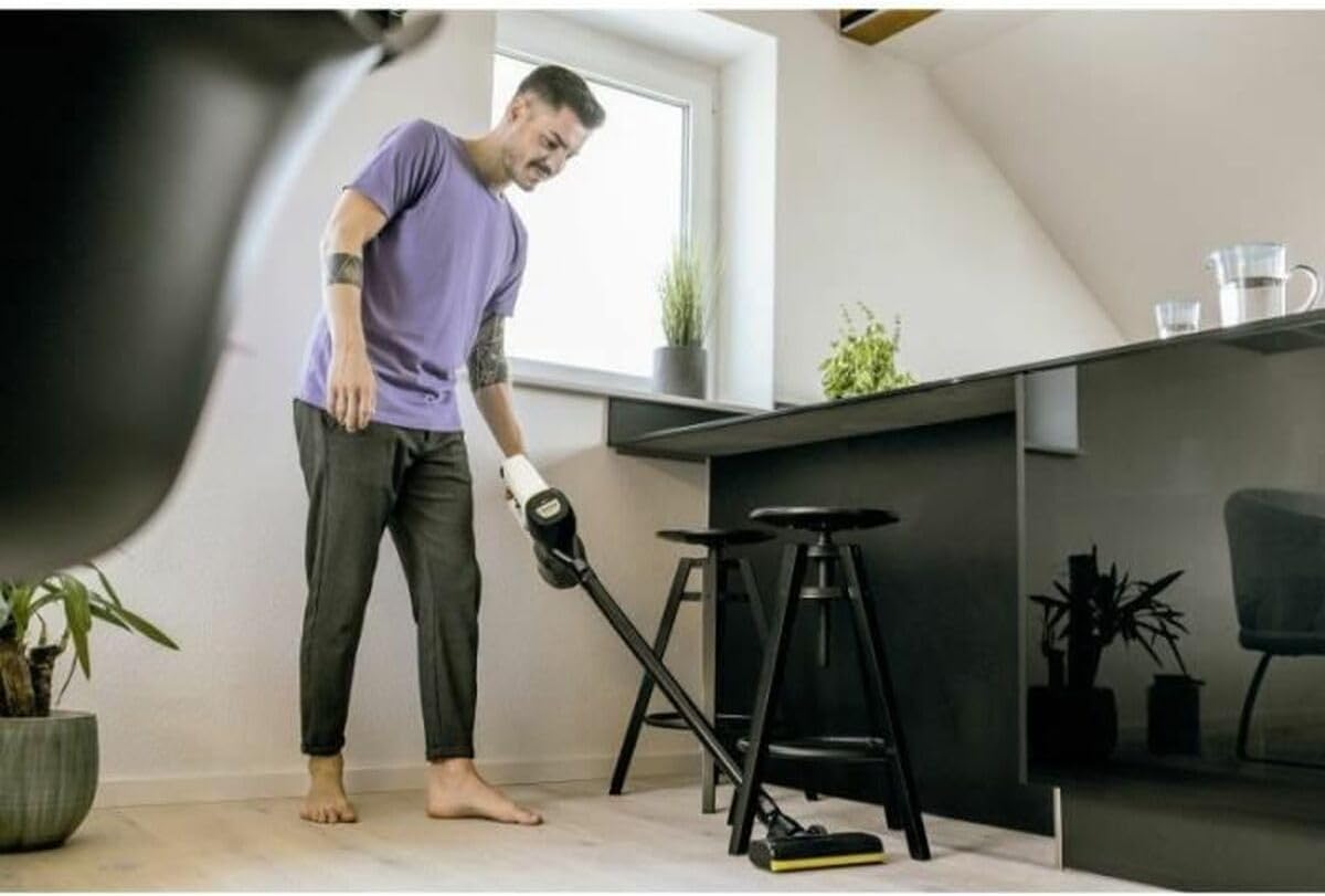 Karcher VC 4 Cordless myHome Cap 1.198-633.0 Akku-Sauger 0.65l