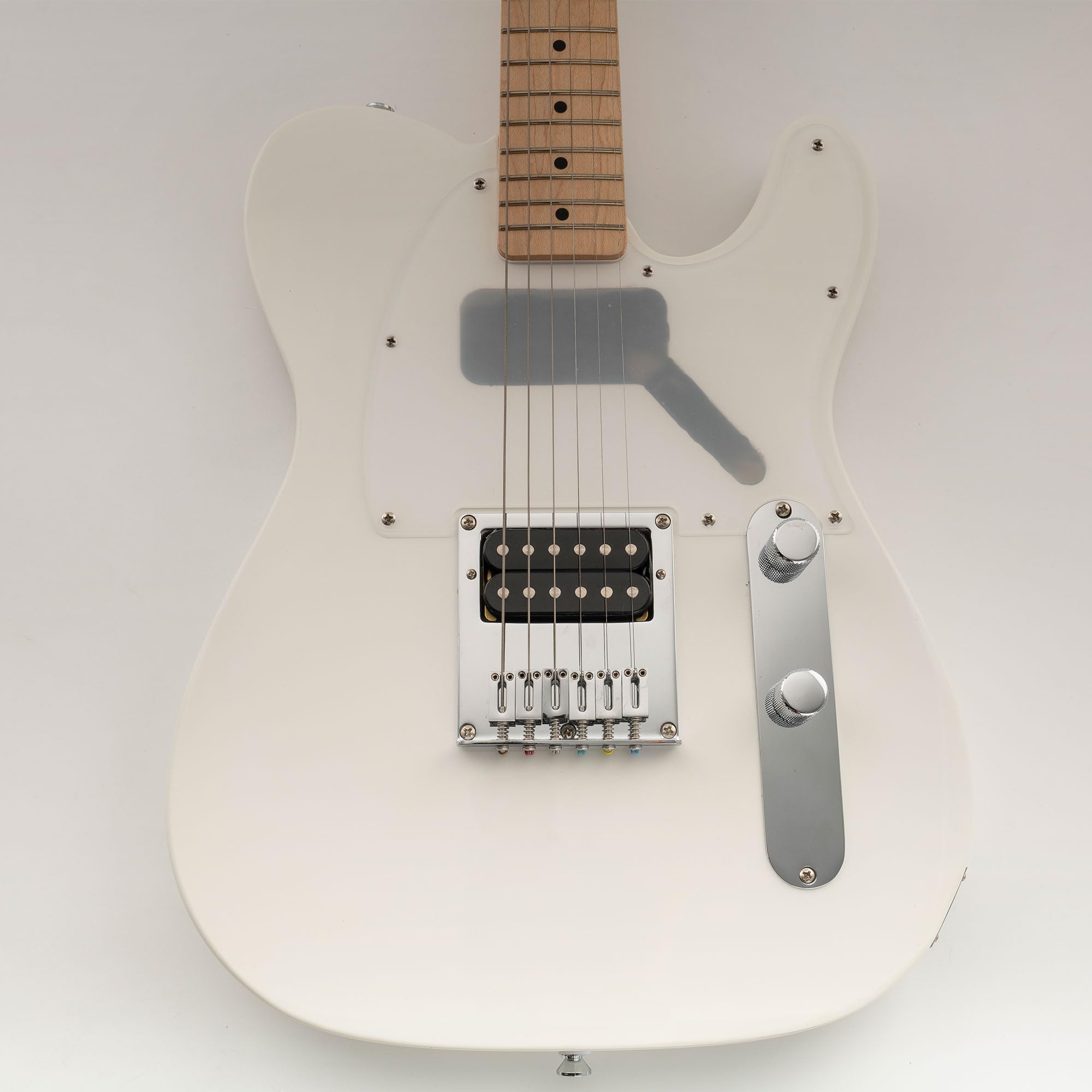 Amazon.co.jp: Musiclily Pro 8穴 ギターピックガード Squier Sonic