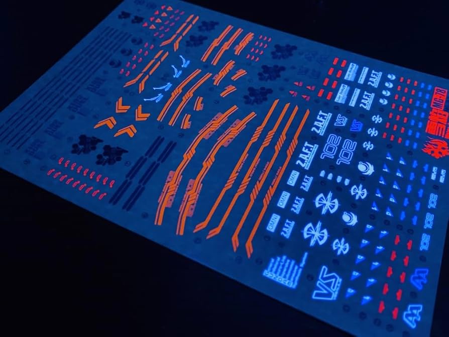 MG 1/100 デュエルガンダム アサルトシュラウド 水転写デカール付き Amazon | ［MG1：100］デュエルガンダム アサルトシュラウド 水