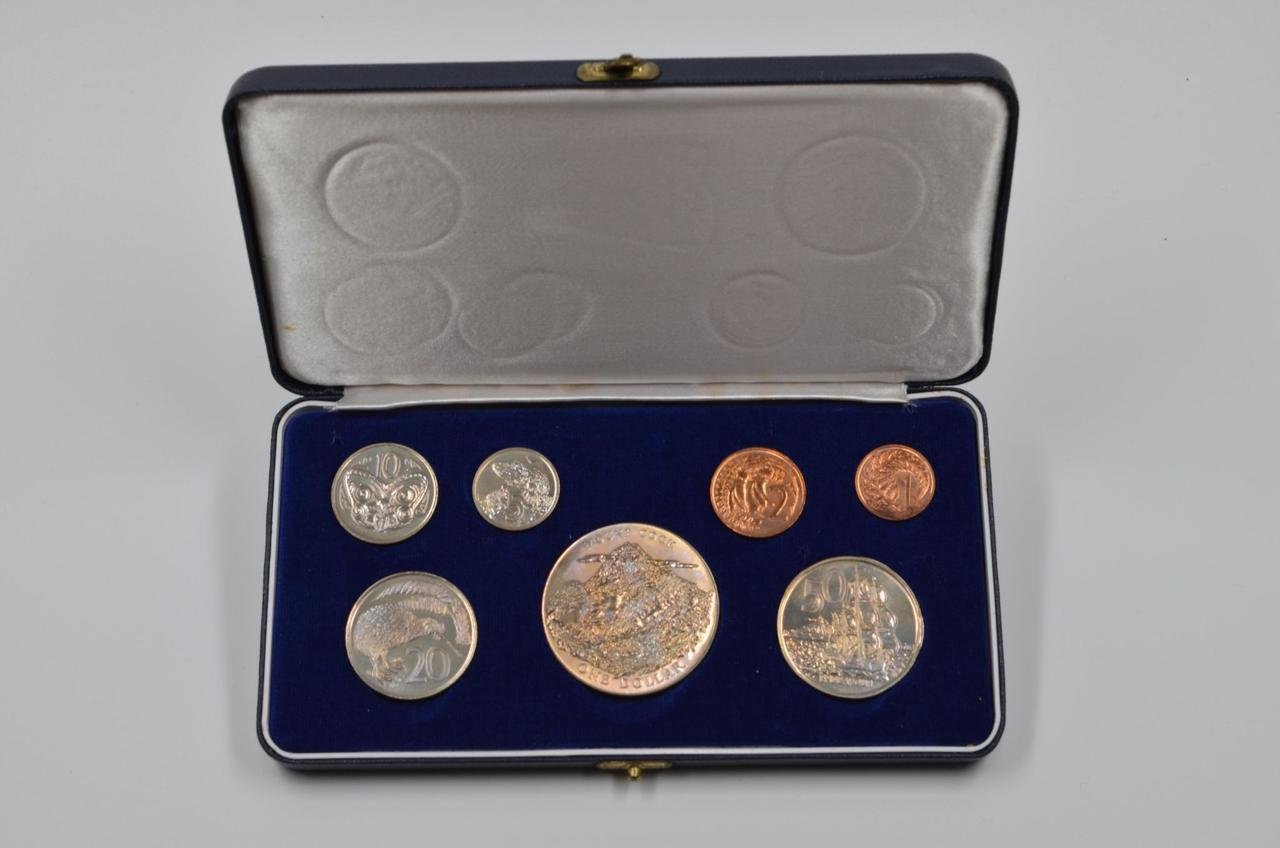 NZ 1970 Annual Proof Coin Set - Mt. Cook Uncirculated