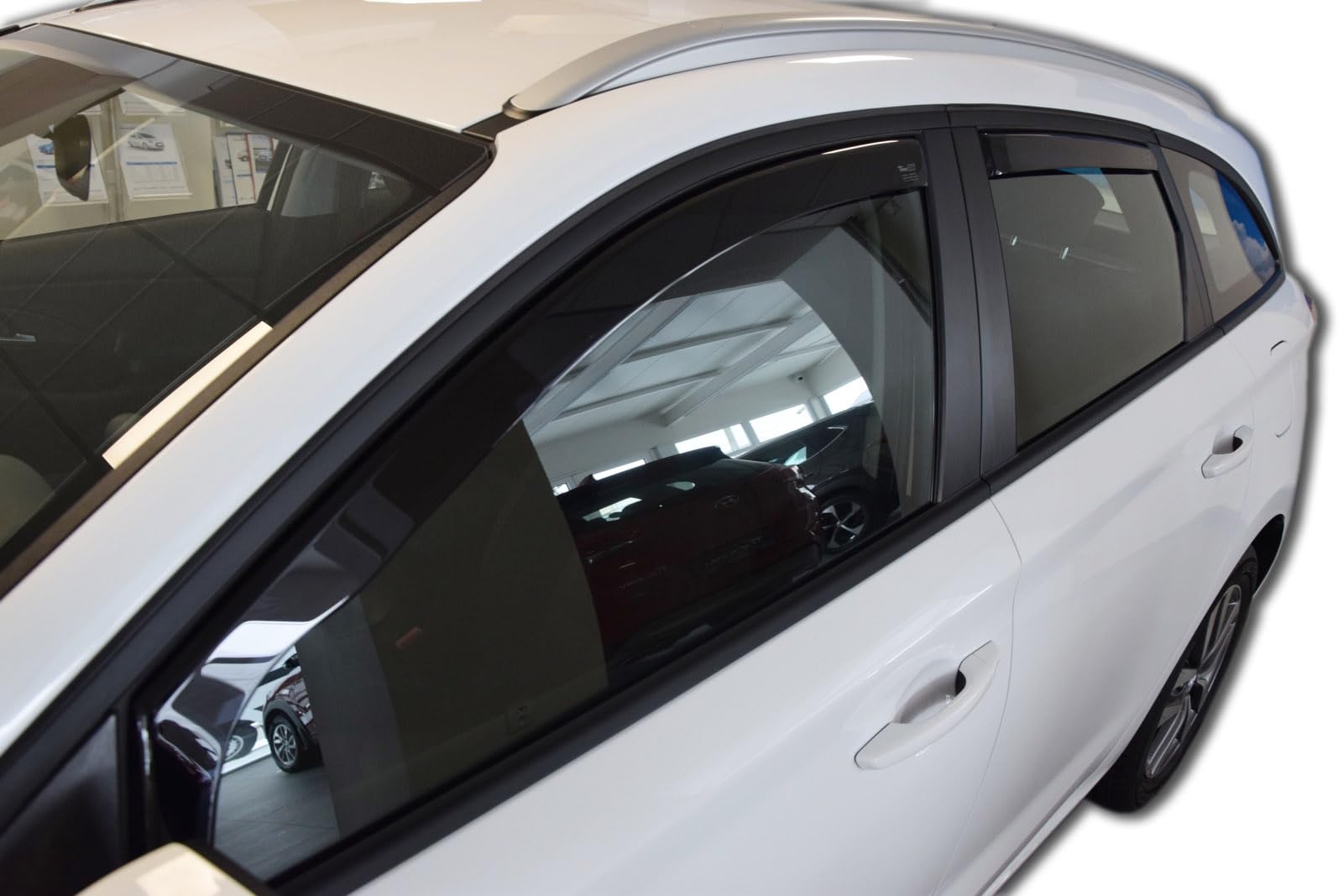 J&J AUTOMOTIVE HEKO Windabweiser für Hyundai i30 5-Türer ab 2017, 4tlg
