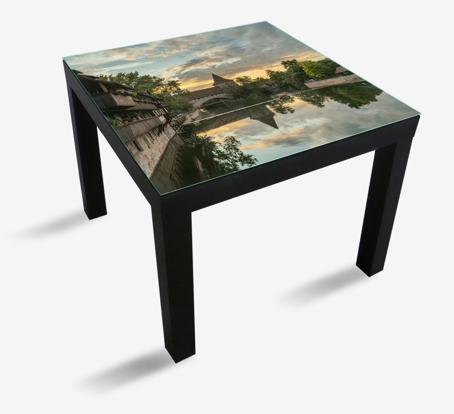 Wallario Glasplatte, Schutzplatte 55 x 55 cm - geeignet für IKEA Lack Tisch, für Beistelltisch/Couchtisch, Stadtkern bei Sonnenuntergang