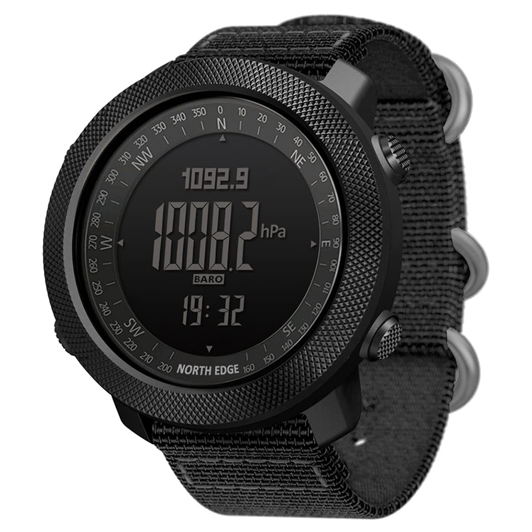 Montre Militaire Extérieure pour Homme Multifonctionnel Numérique Poignet Bracelet en Nylon 50M Altimètre Baromètre Boussole Montre Étanche pour Alpinisme Natation Fitness (Black)