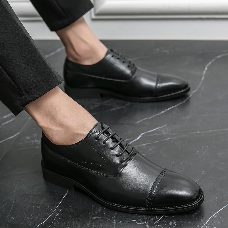 Scarpe eleganti da uomo stringate punta tonda in pelle PU punta tonda scarpe oxford basse antiscivolo antiscivolo ballo di fine anno