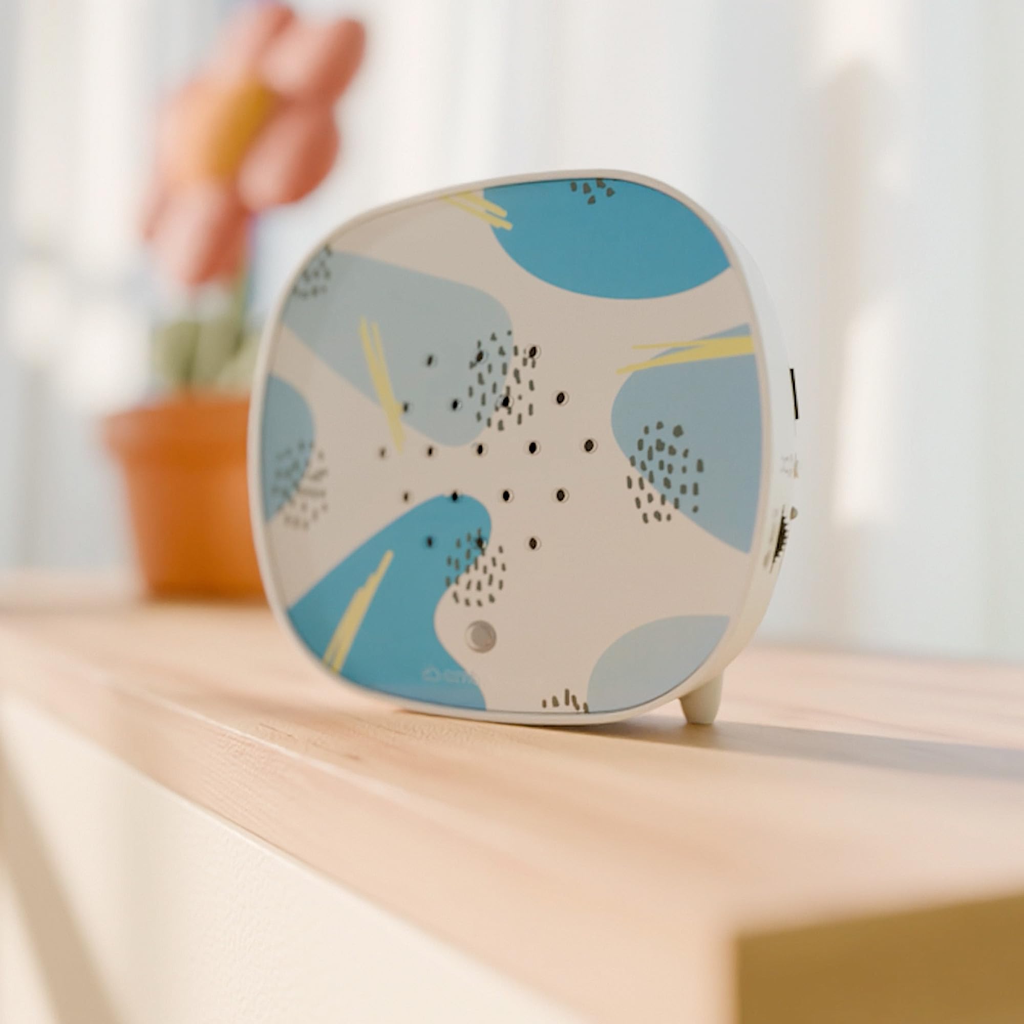 Klangbox frei bespielbar mit Speicherkarte - vorinstallierte Natursounds und Chillhop (Ambiente-Musik); Bewegungsmelder-Box wiederaufladbar mit 26 Styles + 39 Sounds