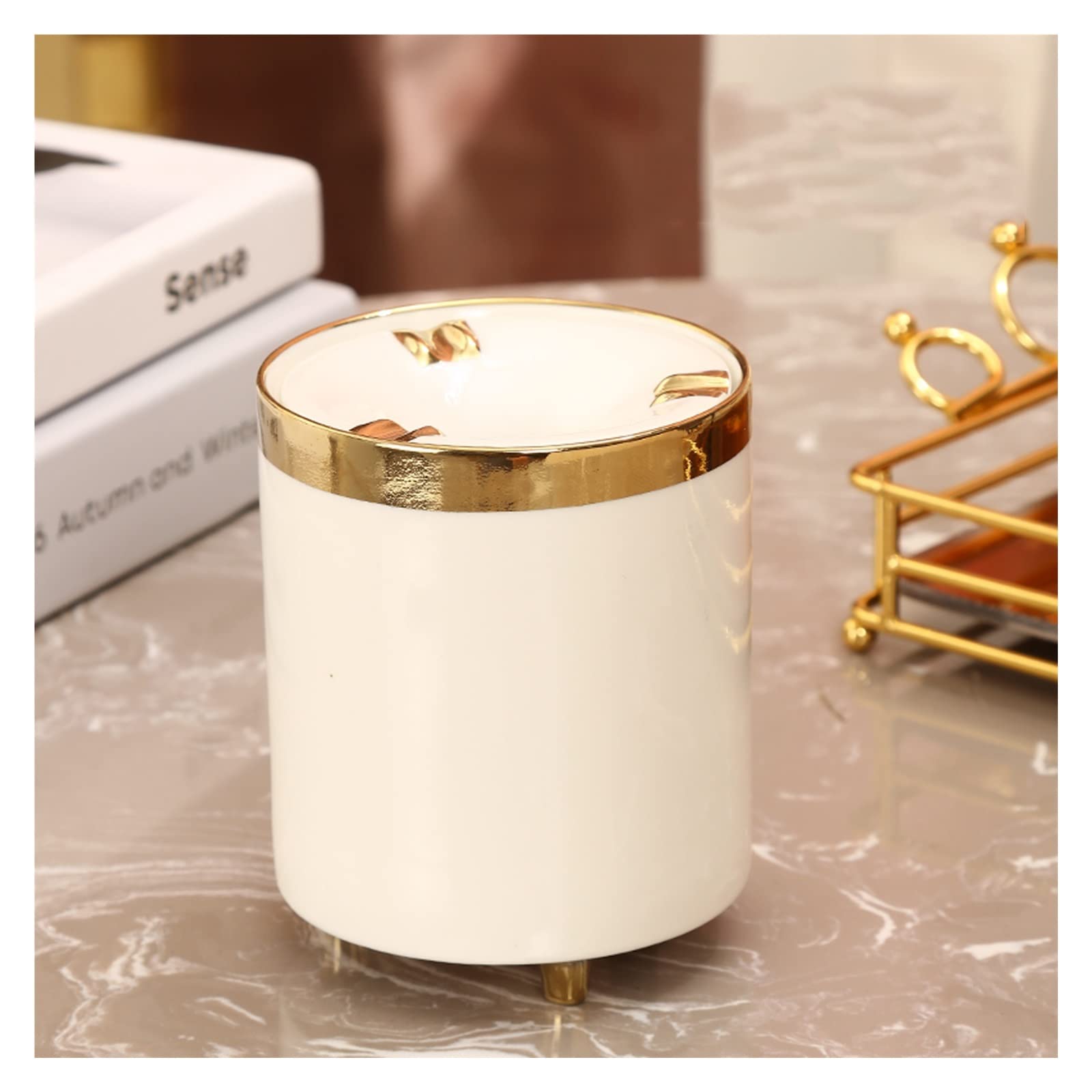 Sdgeryeeg B Ashtray， Portable Ceramic Light Luxury Ash Holder For Smokers, Anti-Fly Cigarettes Tray, Desktop Smoking Ashtrays(B)