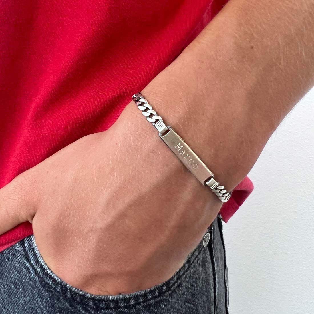 Giuzi - Bracciale Uomo Argento 925 Personalizzabile con Targhetta Incisa, Catena Grumetta Regolabile, Idea Regalo Uomo con Confezione