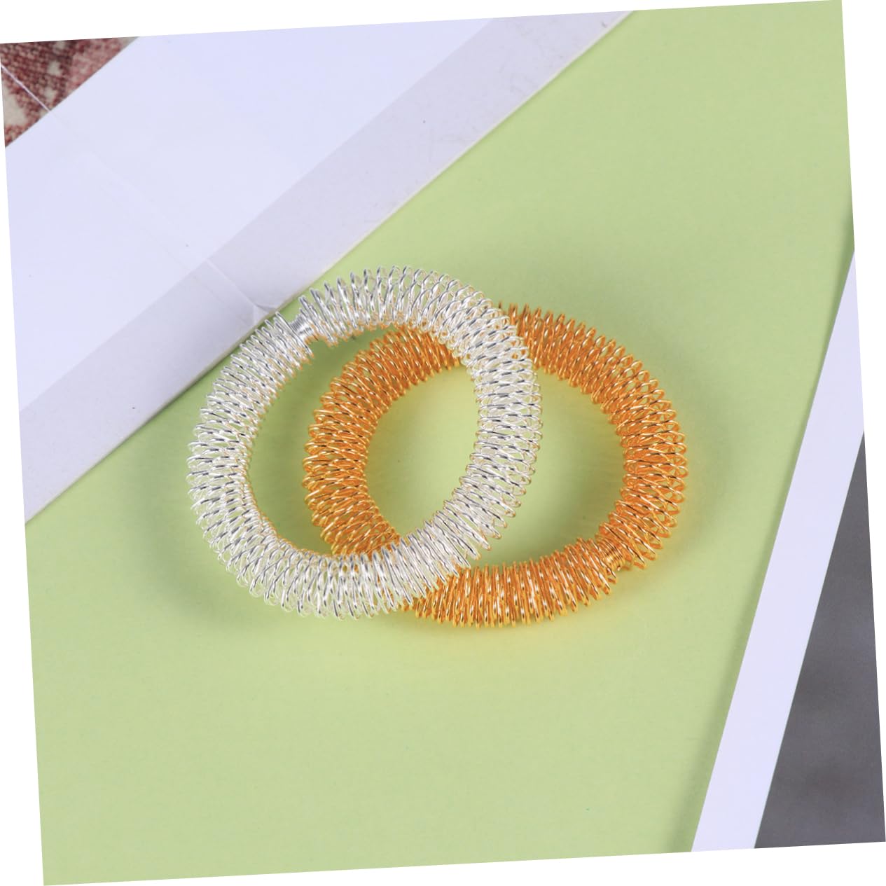 Didiseaon Acupressure Ring Medicine Massage Ring Acupressure Massager for Wrist Cuff Bracelet