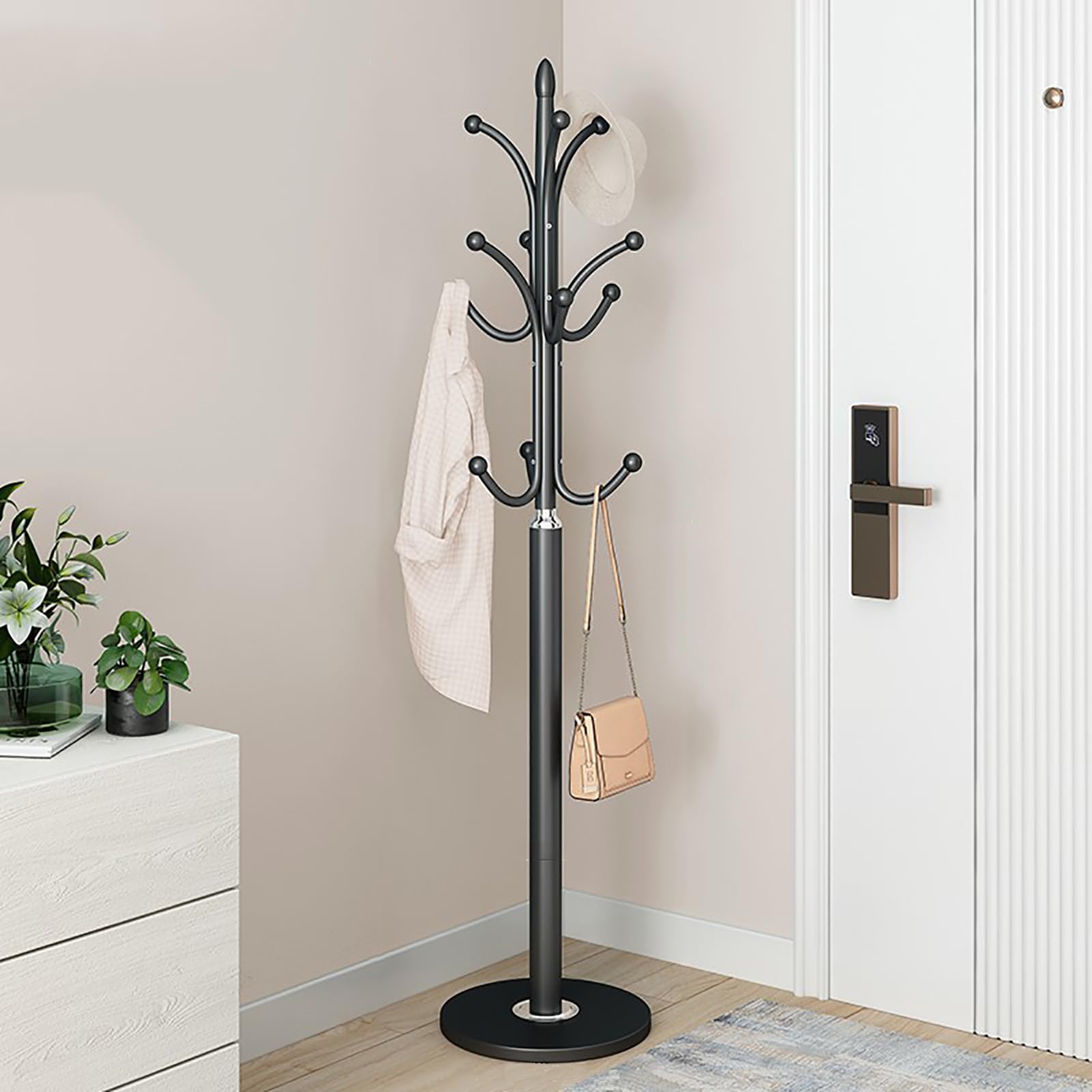 Porte-manteau d'entrée noir avec socle en marbre pour couloir