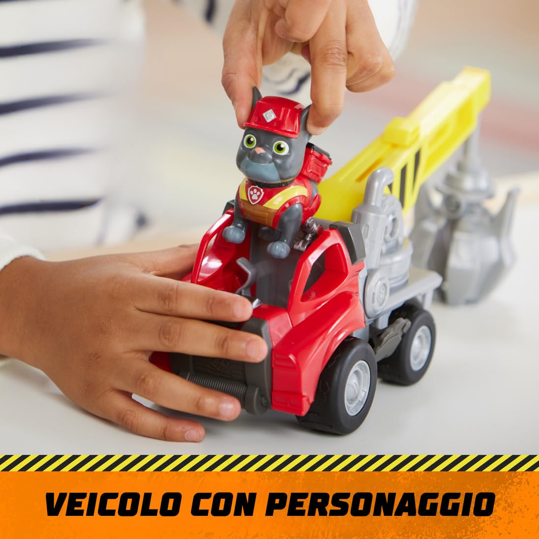 Rubble & Crew, Veicolo da lavoro di Charger, Ruspa con artiglio e parti mobili e personaggio da collezione, giocattoli per bambini dai 3 anni in su