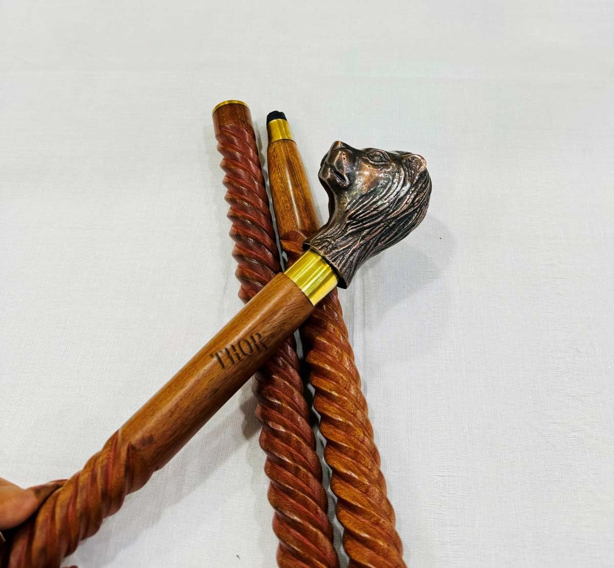 Bastone da passeggio in legno anticato fatto a mano, manico in ottone massiccio, stile vintage (bastone da passeggio in legno pieghevole in 3 pezzi)