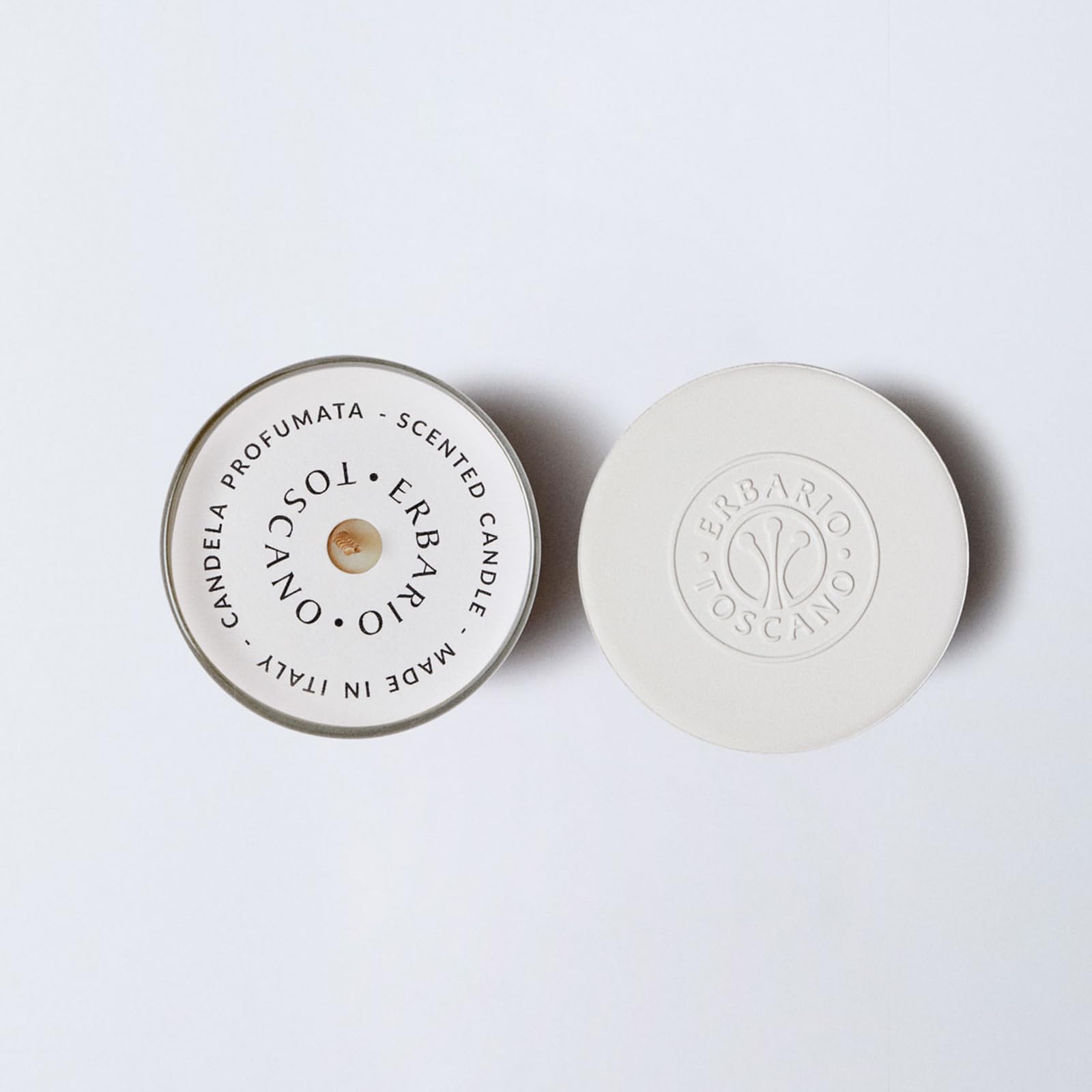 ERBARIO TOSCANO - Candela Profumata Salis con Fragranza Marina, Accordo Marino e Elicriso Mediterraneo, Cera Vegetale, Contenitore in Vetro e Coperchio in Ceramica Naturale 155gr