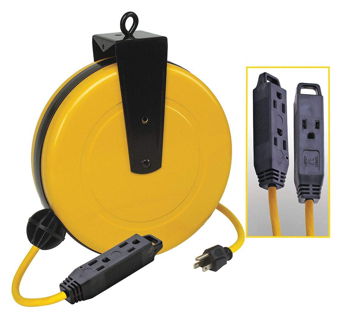 LUMAPRO 125VAC General Purpose Retractable Cord Reel; Number of Outlets: 3, Cord Included: Yes