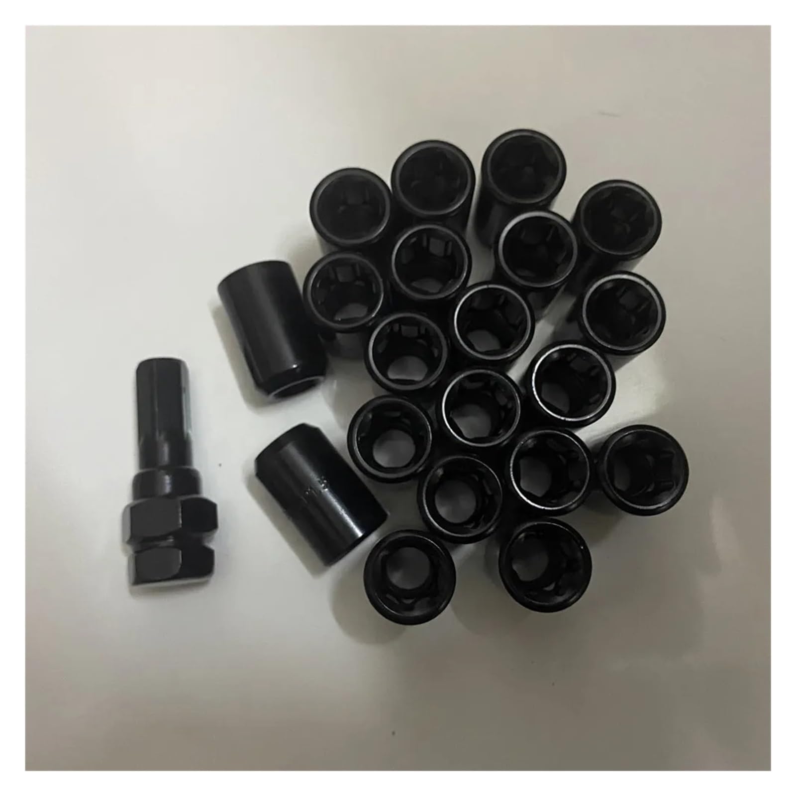 21 szt. 3 cm nakrętek kół samochodowych M12x1,25, M12x1,5 (20 szt. nakrętek kół + 1 narzędzie do strojenia) Czarne nakrętki kół M12x1,5 kuta stal(M12x1.5)