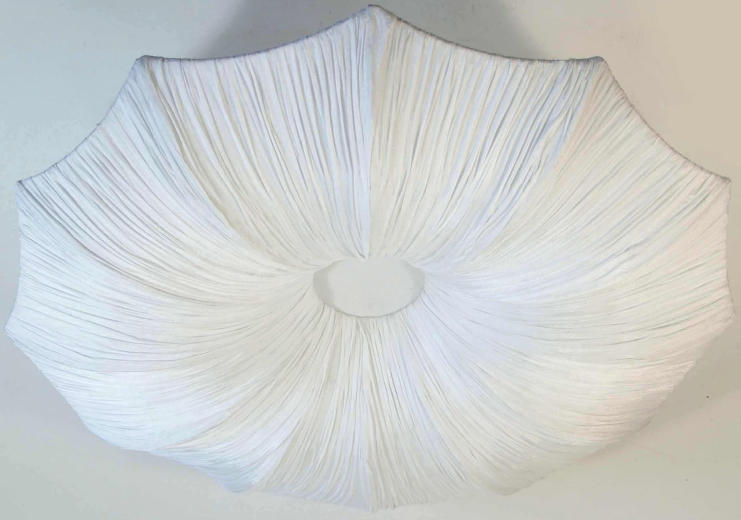 Handgefertigte Deckenlampe aus Seidenstoff, Designleuchte, Modell Datura | Schafft gemütliche Atmosphäre, handgemacht in Bali, beeindruckendes Blüten-Design, sanftes Licht.
