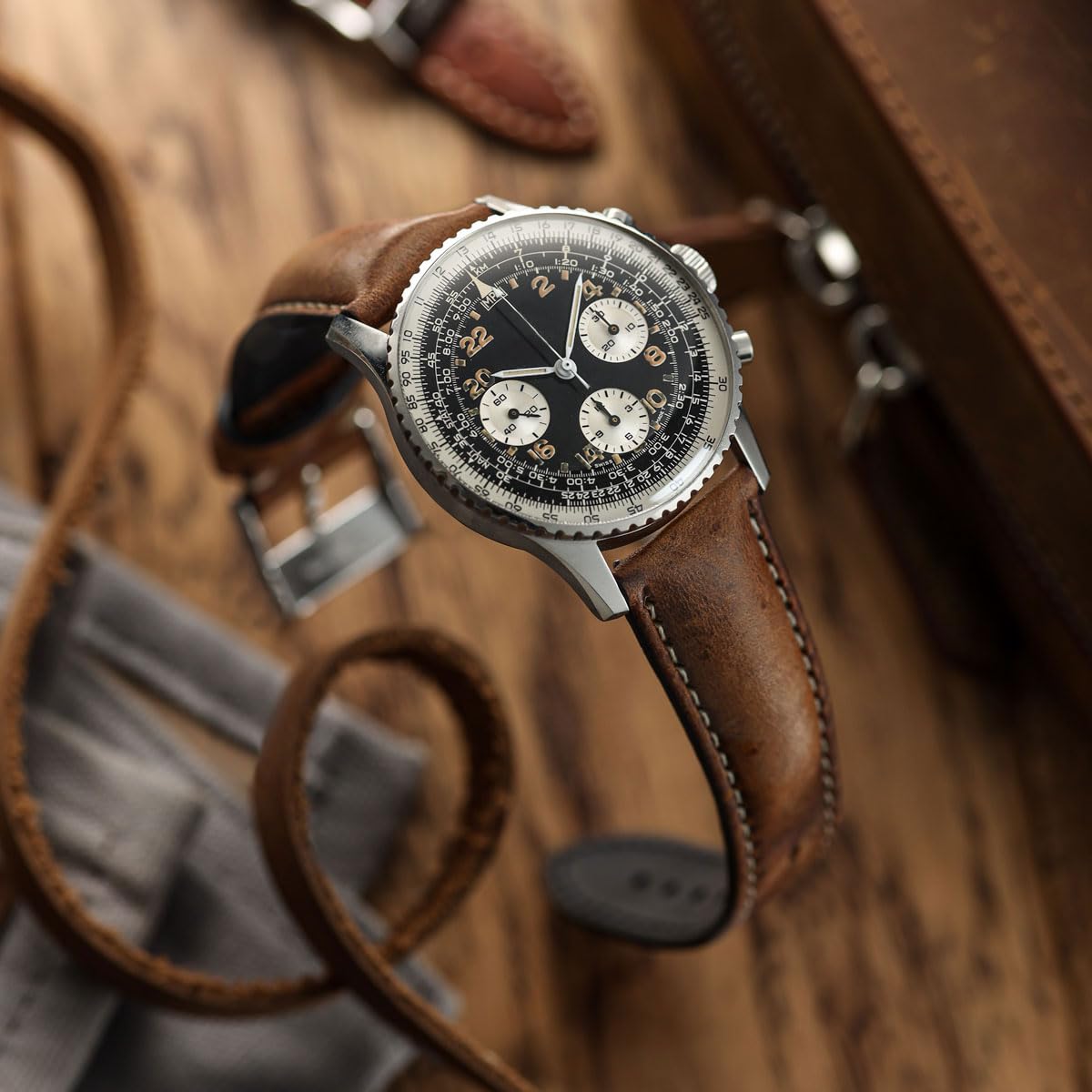 WatchGecko Bracelet de montre en cuir Vintage Highley | Bracelet de montre en cuir italien authentique certifié, élégant et résistant, rembourré pour plus de confort