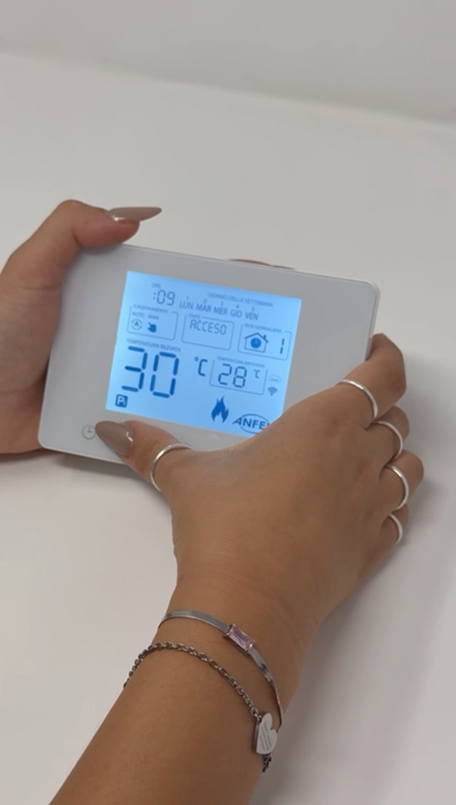 CRONOTERMOSTATO WIFI PROGRAMMABILE SMARTPHONE APP ALEXA TERMOSTATO CALDAIA DA PARETE O BOX 503 D… — immagine 4 di 16