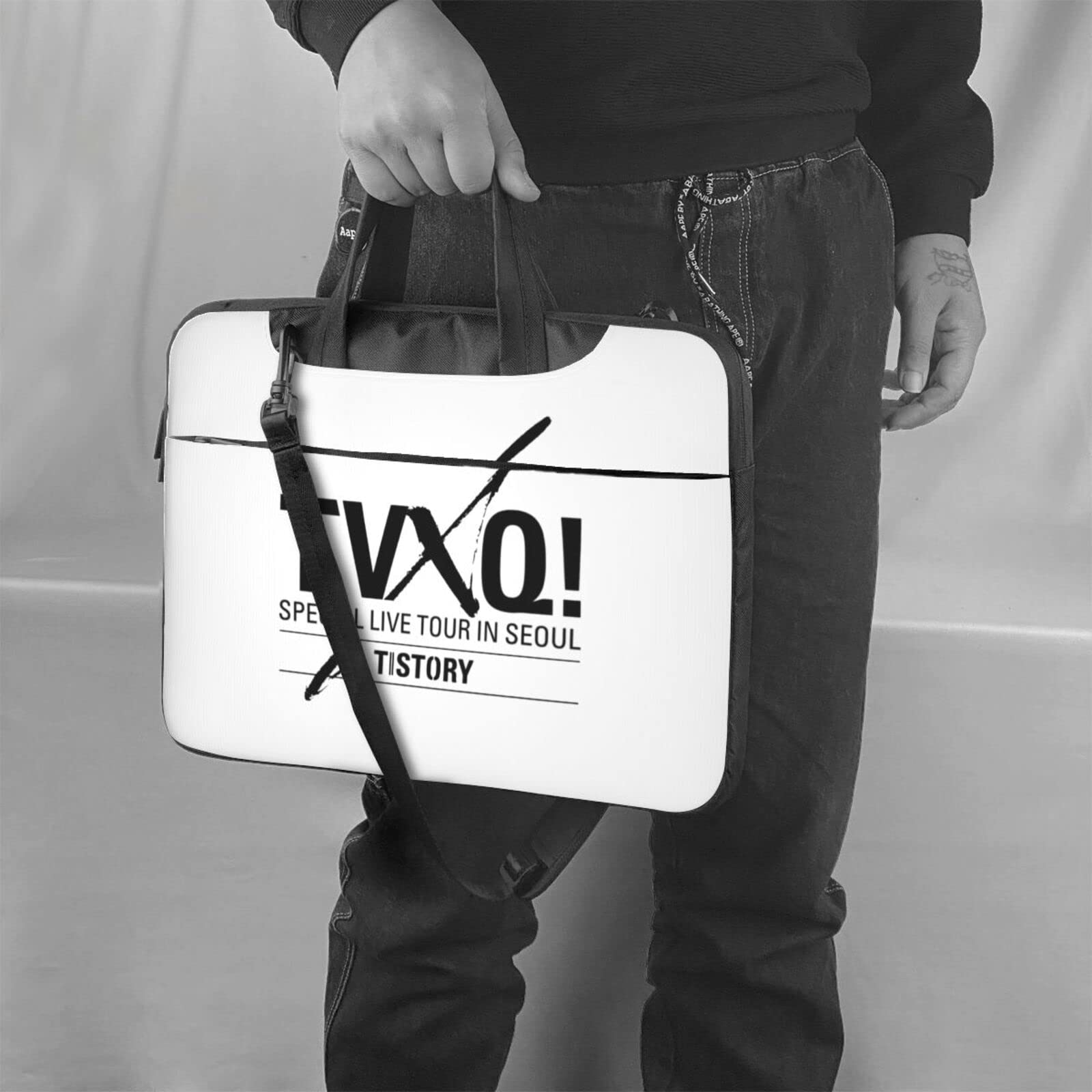 Amazon.co.jp: 東方神起tohoshinki (2) パソコンケース 防水 耐衝撃