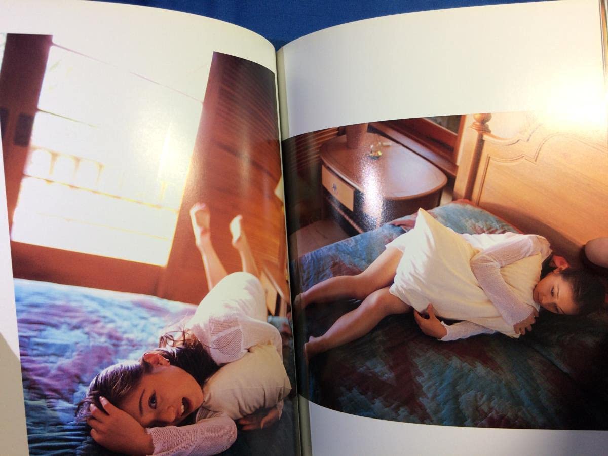 Amazon.co.jp: 浜崎あゆみ写真集 Terima Kasih 近代映画社