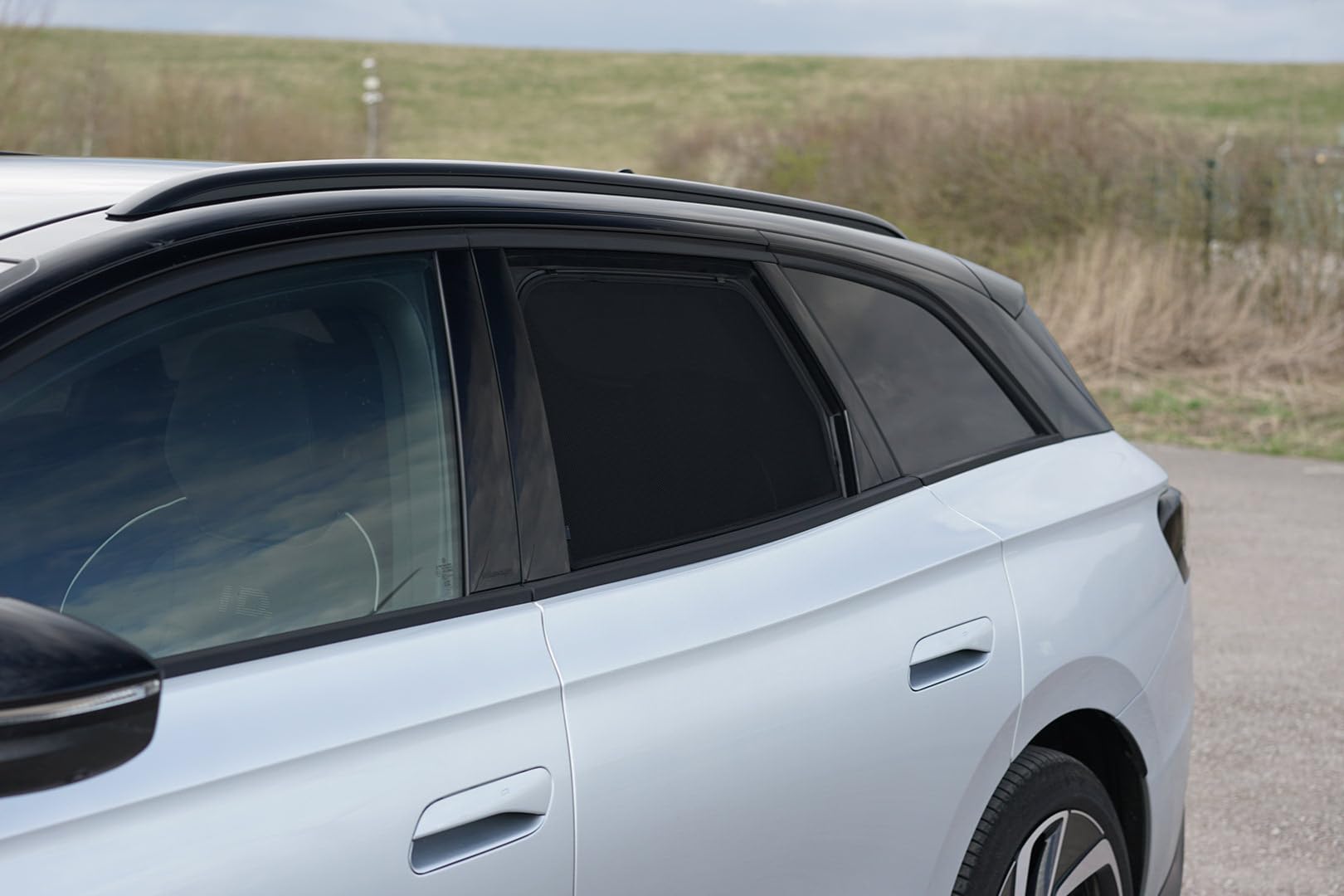 Satz Car Shades (Hintertüren) kompatibel mit Volkswagen ID.7 Tourer 2024- (2-teilig) Passgenaue Sonnenschutzblenden