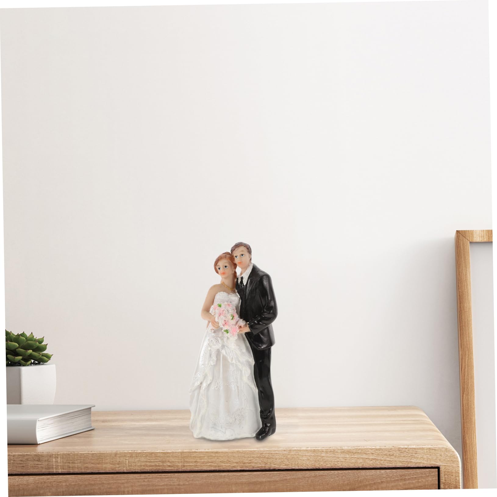 Mr und Mrs Hochzeit Tortenfigur für Brautpaar aus Harz Hochzeitstortendekoration und Tischdekoration für Kuchen Multifunktionale Paarfigur mit Langlebigem Design