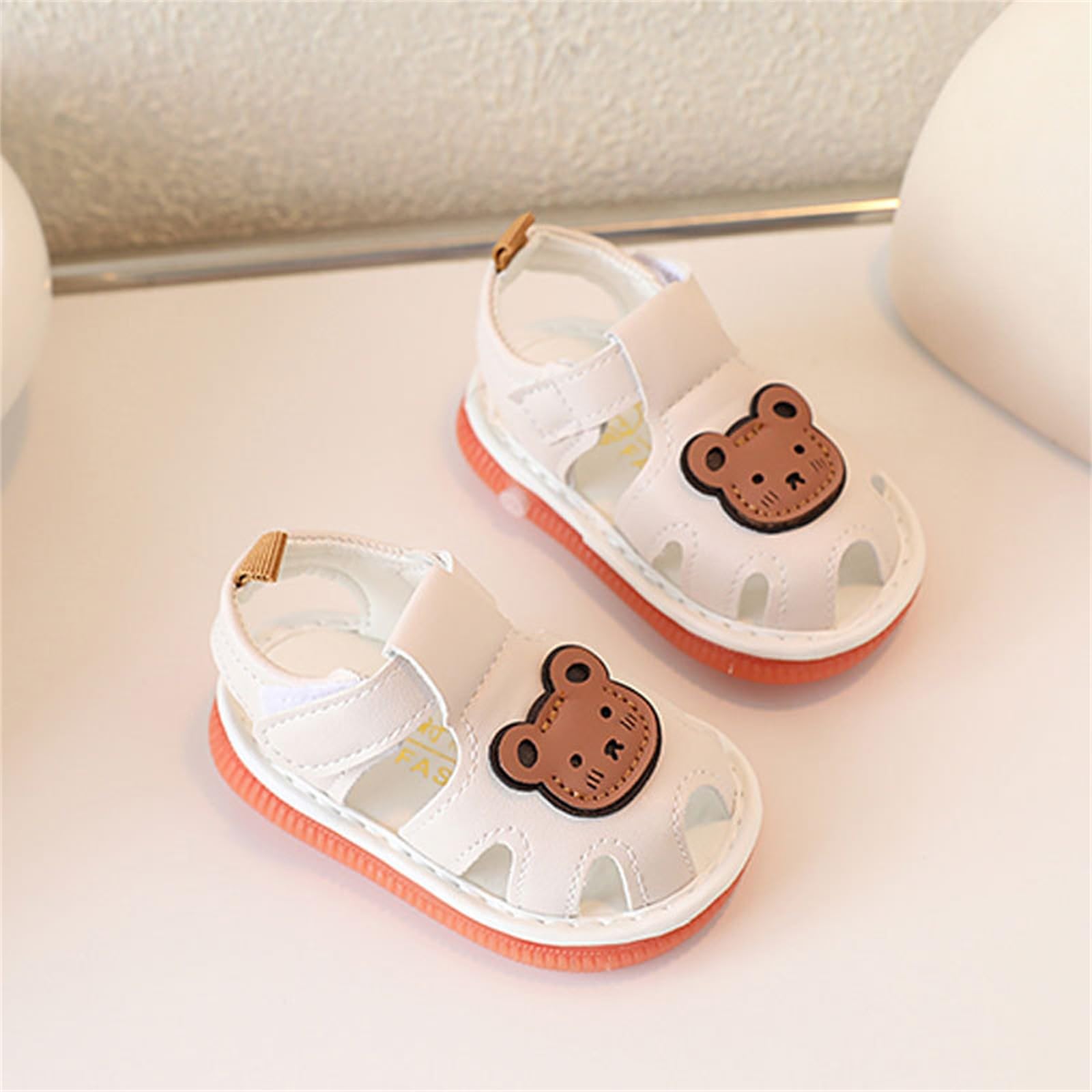 Sandales couinantes d'été pour bébé garçon et fille - Bout ouvert - Antidérapantes - Chaussures pour bébé - Motif ours mignon