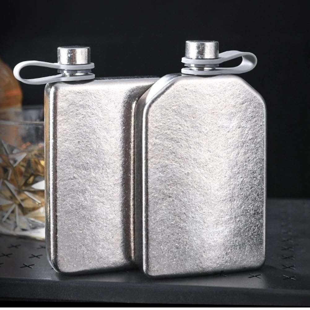 Gourde plate entièrement en titane pur pour sports de plein air avec bec verseur fluide et joint fileté (230 ml)