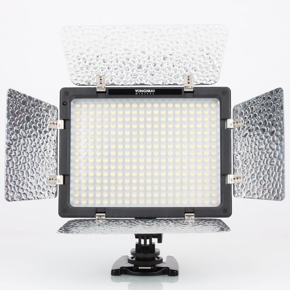 YONGNUO YN-300 Profi Videolicht Kameralicht mit 300 LED - 2280 Lumen für Videokamera, Camcorder oder Digitalkameras SLR DSLR inkl. Standfuß, Fernbedienung