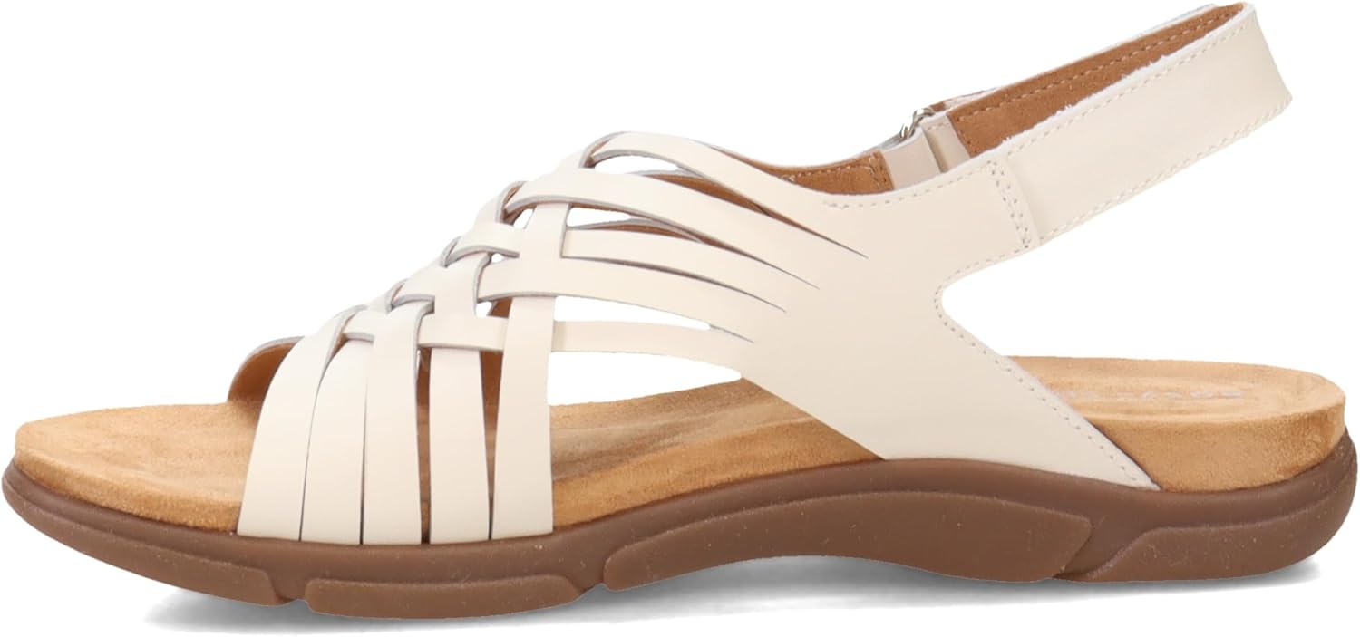 Easy Spirit Women's Mar Flat Sandal, Beige 150, 7.5