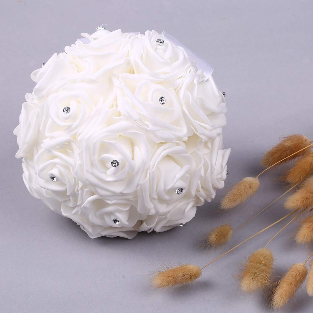 Bouquet da sposa rotondo romantico con Rose Avorio, Rose Vendela, Bouvardia e Fresia bianca