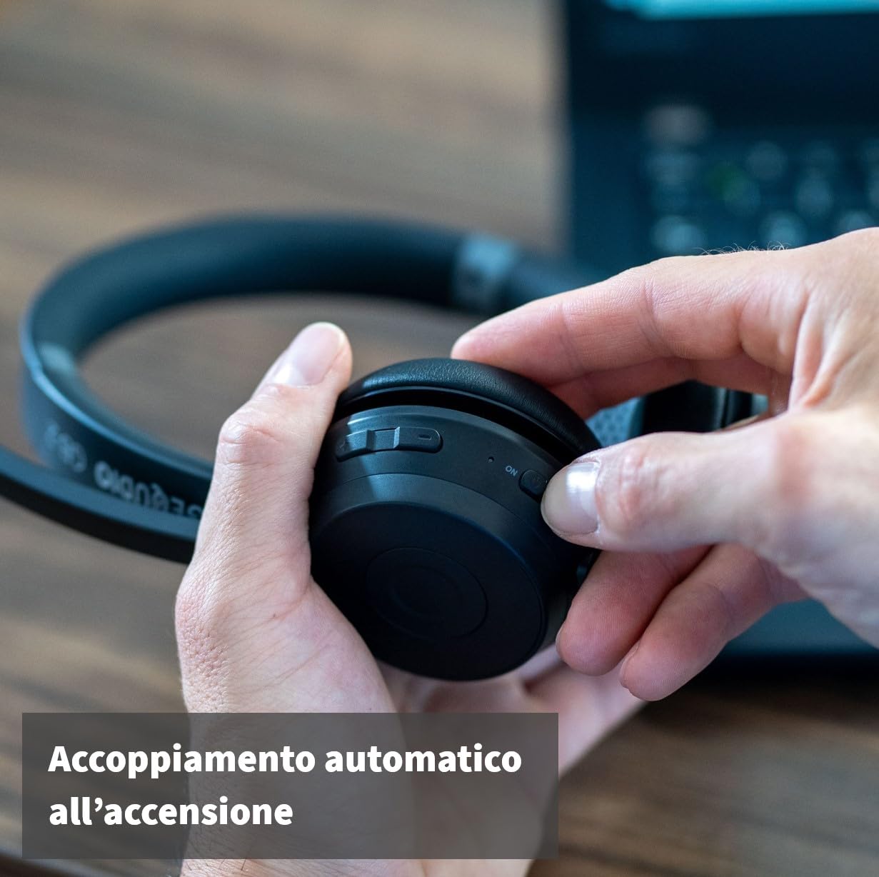GEQUDIO GB-2 - Cuffie Bluetooth con microfono, con cancellazione del rumore, senza fili, per due dispositivi come smartphone, cellulare, PC o laptop, in ufficio (GB-2 con ricarica)