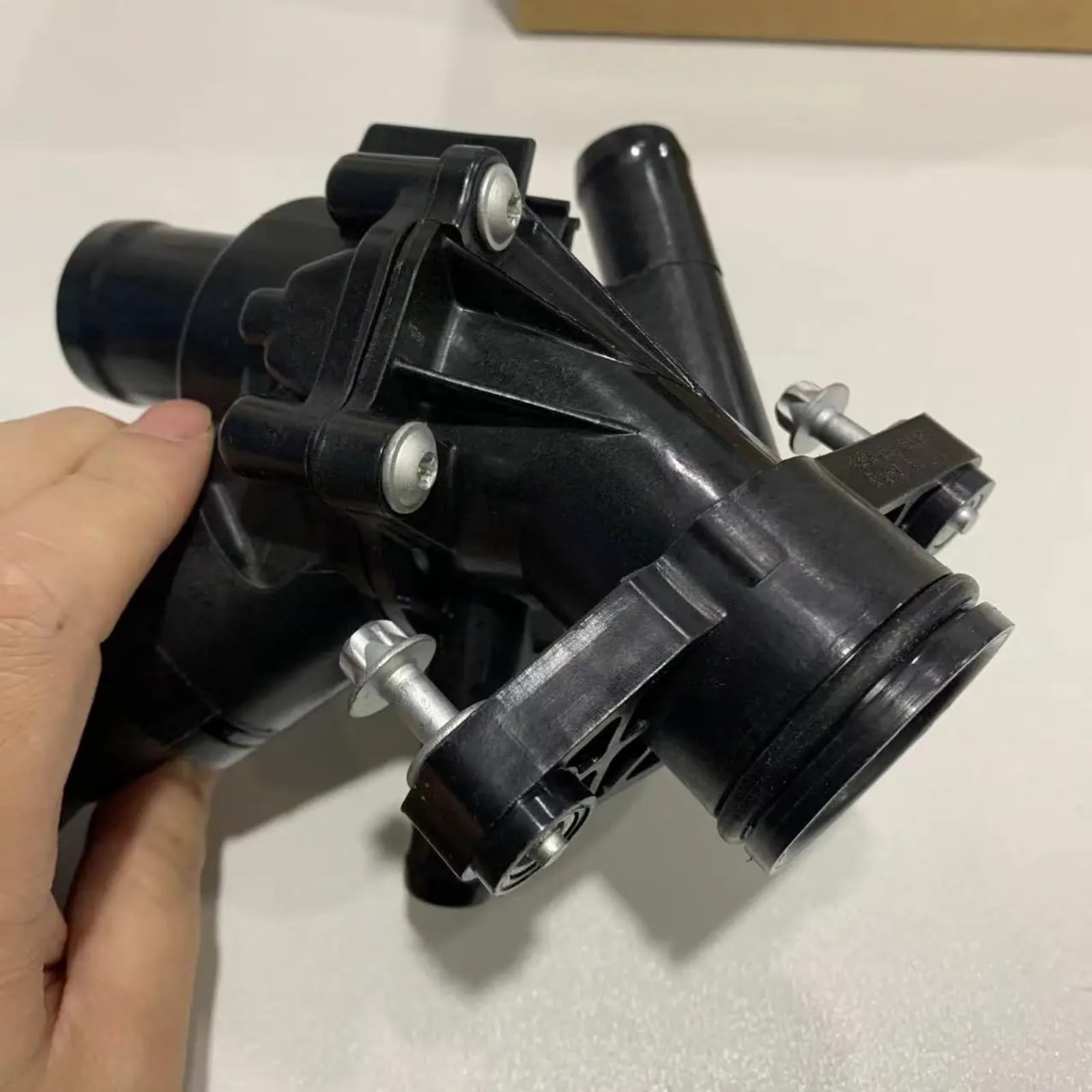 Termostato Liquido Raffreddamento Motore Turbo Compatibile Con Benz Per CLA250 CLA45 Per AMG A2702000615 2702000415 2702000615 2702002200 A2702000315 Refrigerante Termostato auto