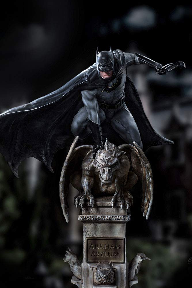 Iron Studios Batman Deluxe Statue, black