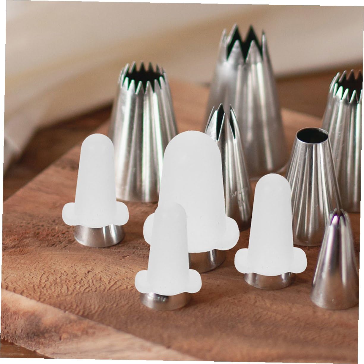 Cabilock 6 pièces Protection Silicone pour Douilles de Pâtisserie Manchons Anti-Usure pour Embouts de Décoration Gâteaux Accessoires Pratiques pour Pâtisserie Petit Moyen et Grand