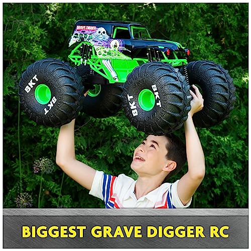 Monster Jam 6066963 Official Mega Grave Digger All-Terrain Remote Control Monster Truck thumb #2