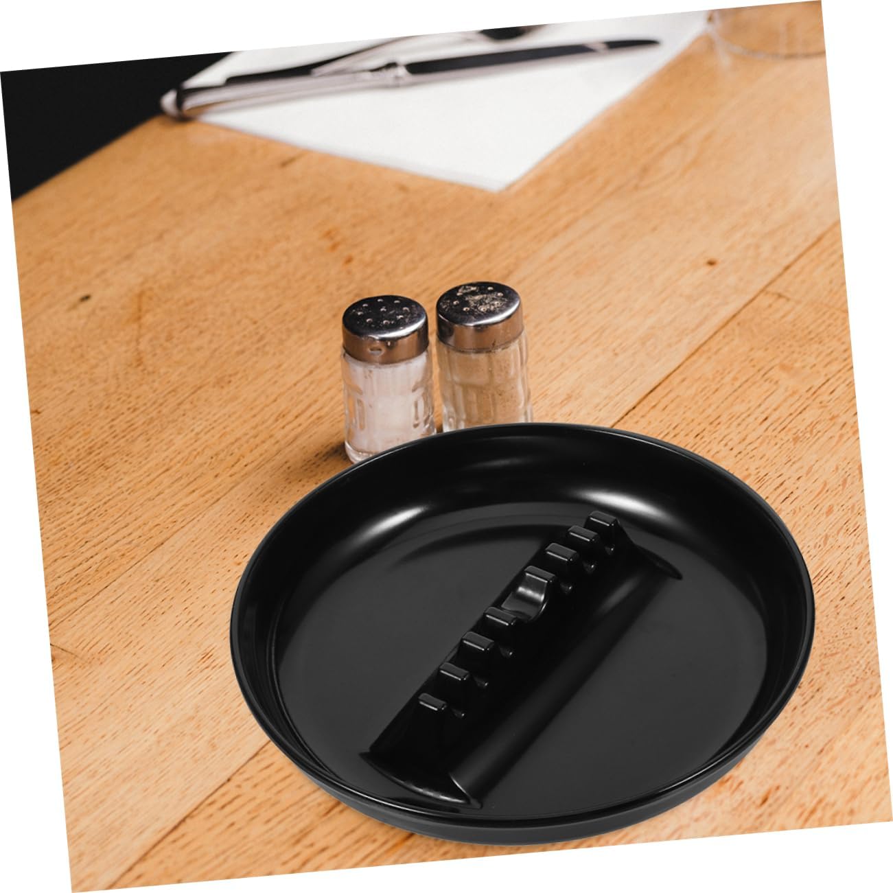Unomor 2pcs Round Car Ashtray 7 Slots Portable Black Plastic Ash Tray for Automotive and Home Use Multi-Functional Ashtray for Travel and Outdoor