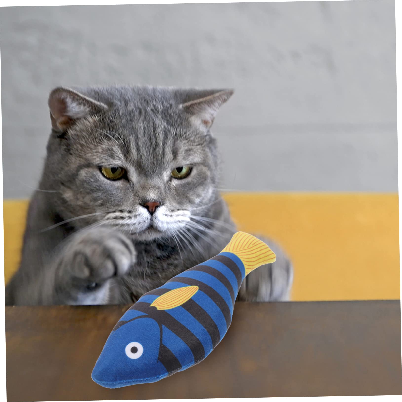 SUPVOX Jouet à Mâcher Poisson pour Chat à l'herbe à Chat Naturelle Peluche Légère Taille Moyenne Intérieur Divertissement Chaton