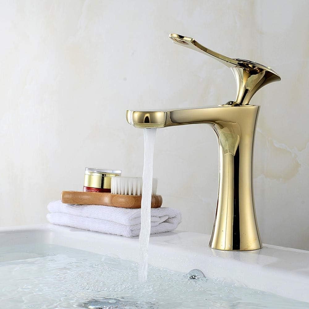 filtro dell'acqua per il rubinetto del lavello sotto il contatore