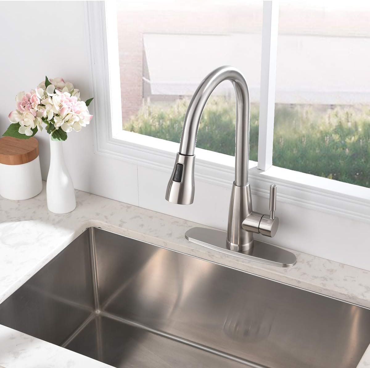 SHACO Stainless Steel Pull Down Sprayer Kitchen Faucet, Kitchen Sink Faucet With Deck Plate