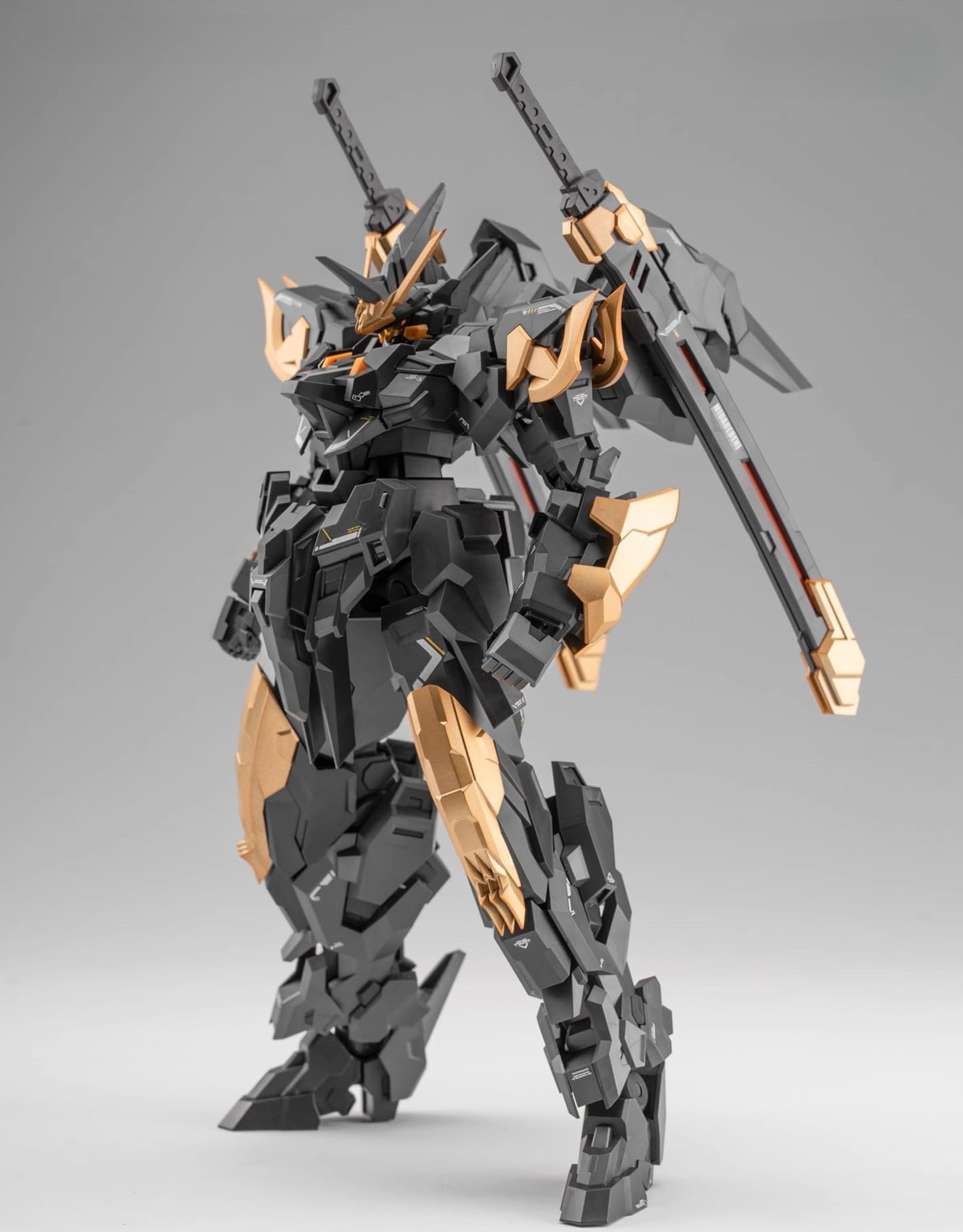 Amazon | [ToyBase] 橘猫工業 1/100 黒閃霊 戦鴉 エストエイル