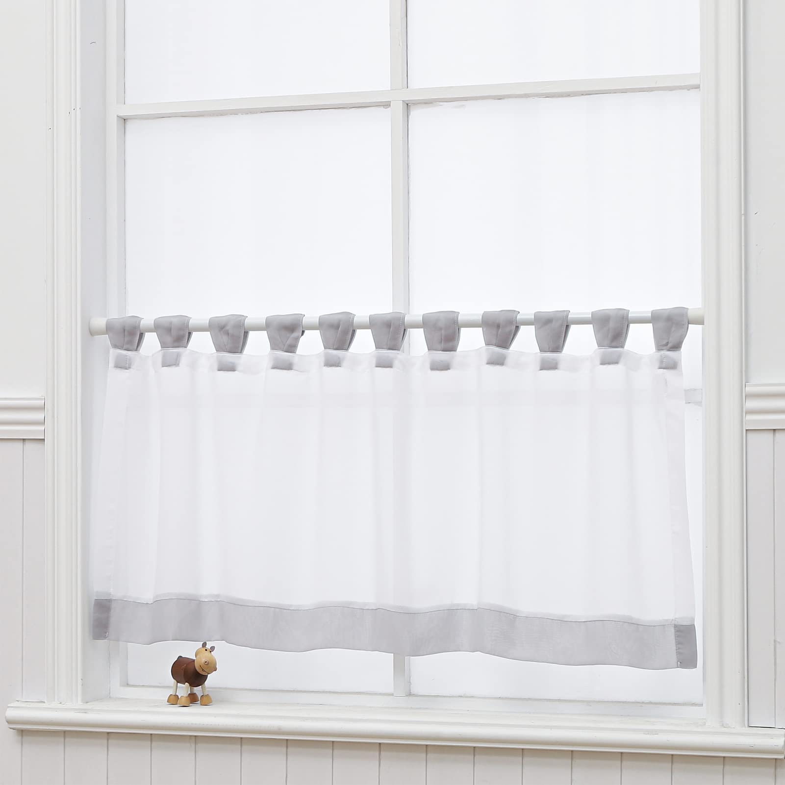 Devola - Tenda A Pannello In Voile, Trasparente, Con Passanti, Da Cucina, Moderna, Da Bistrò, Corta, Con Nastro Di Raso, 45 X 90 Cm, Colore Bianco, Confezione Da 1 Pezzo