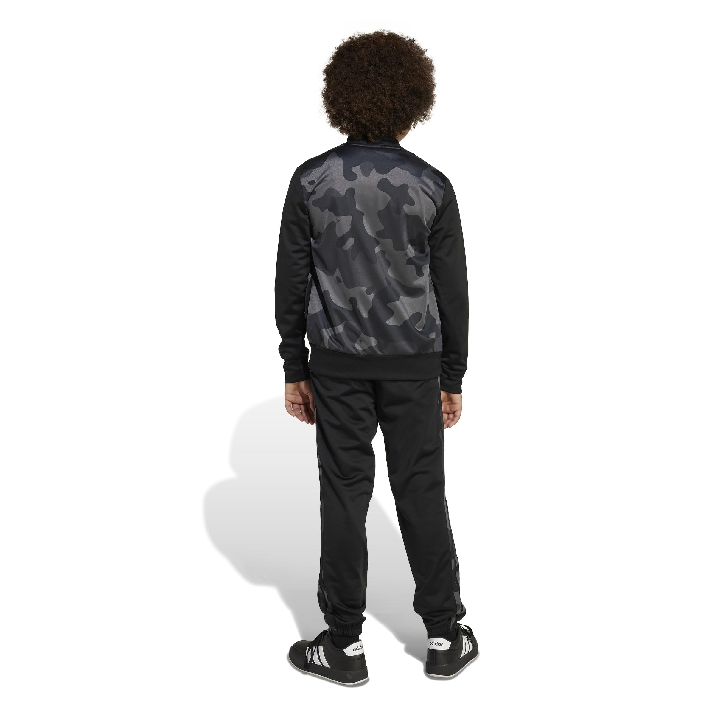 adidas Unisex Kids' Chándal Seasonal Essential Kids Camouflage Tricot 3-Stripes All Over Printed
