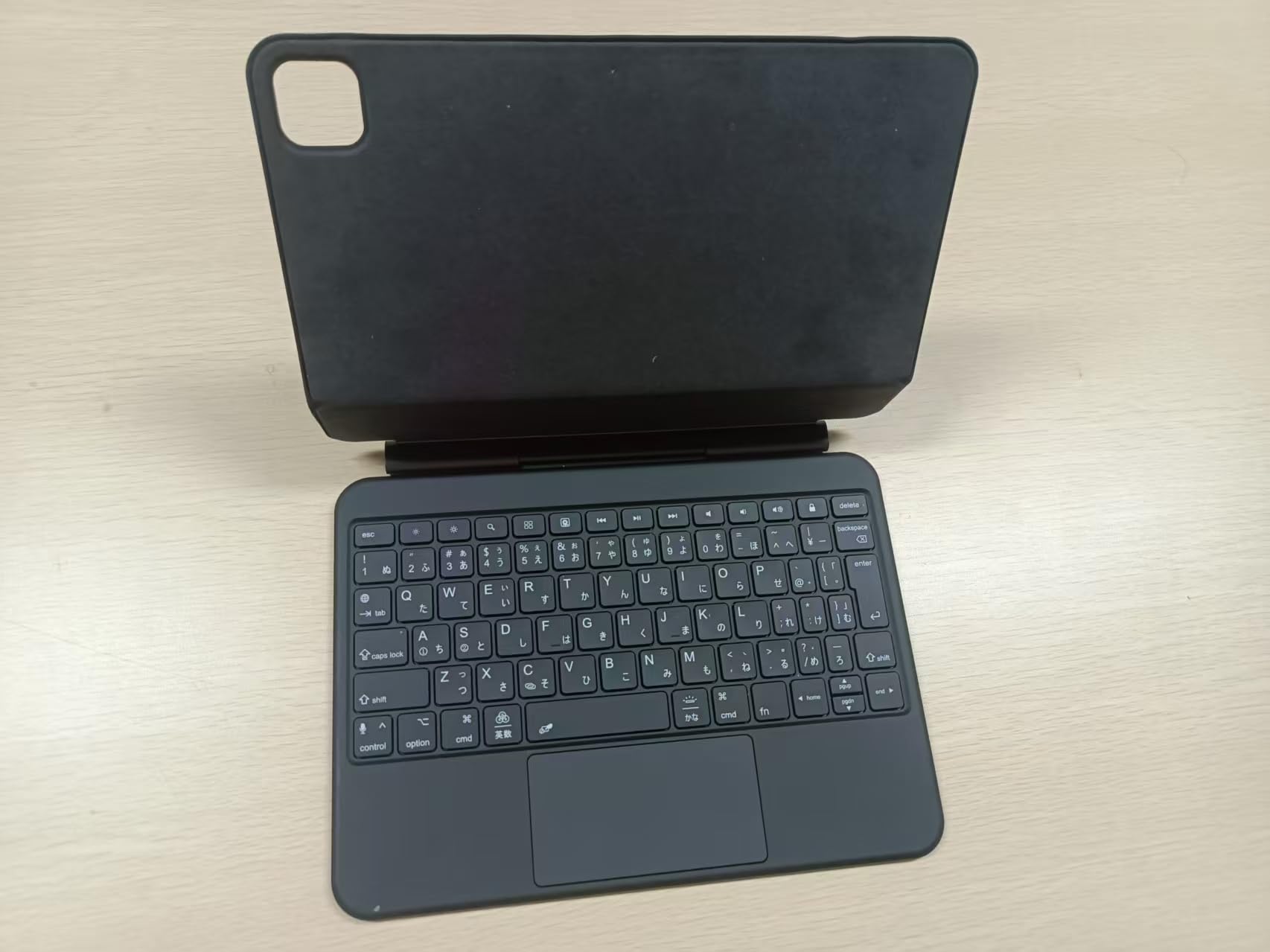 Amazon.co.jp: マジックキーボード付きケース iPad用 Rucceko iPad Air