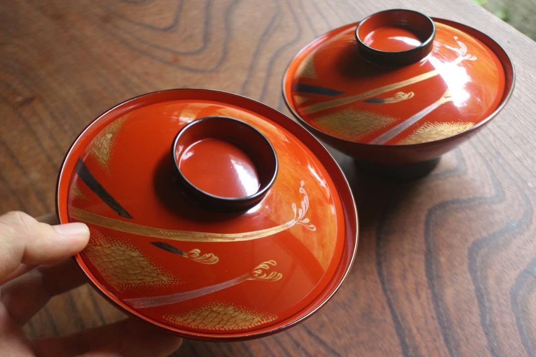 時代逸品！極上七宝文縁に優美な金銀雲蒔絵の映えるお椀2点（検輪島塗蒔絵椀雑煮椀 時代逸品！極上七宝文縁に優美な金銀雲蒔絵の映えるお椀2点（検輪島塗