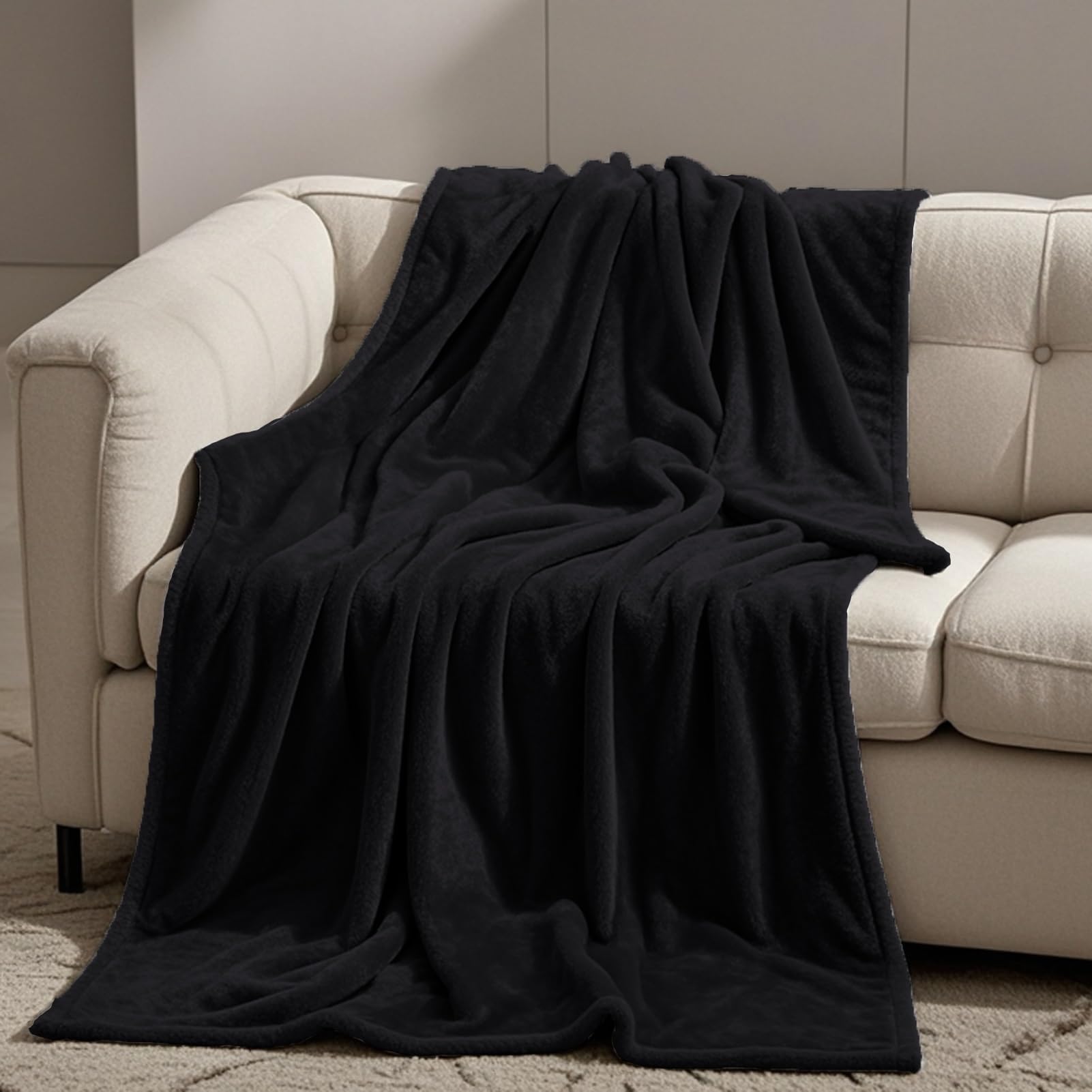 GOUTUI Fleece Blankets 150 x 180 cm Silk Touch Warm Fleece Blankets Polyester for Sofa Fluffy Blanket Bed Throw, Black — image 1