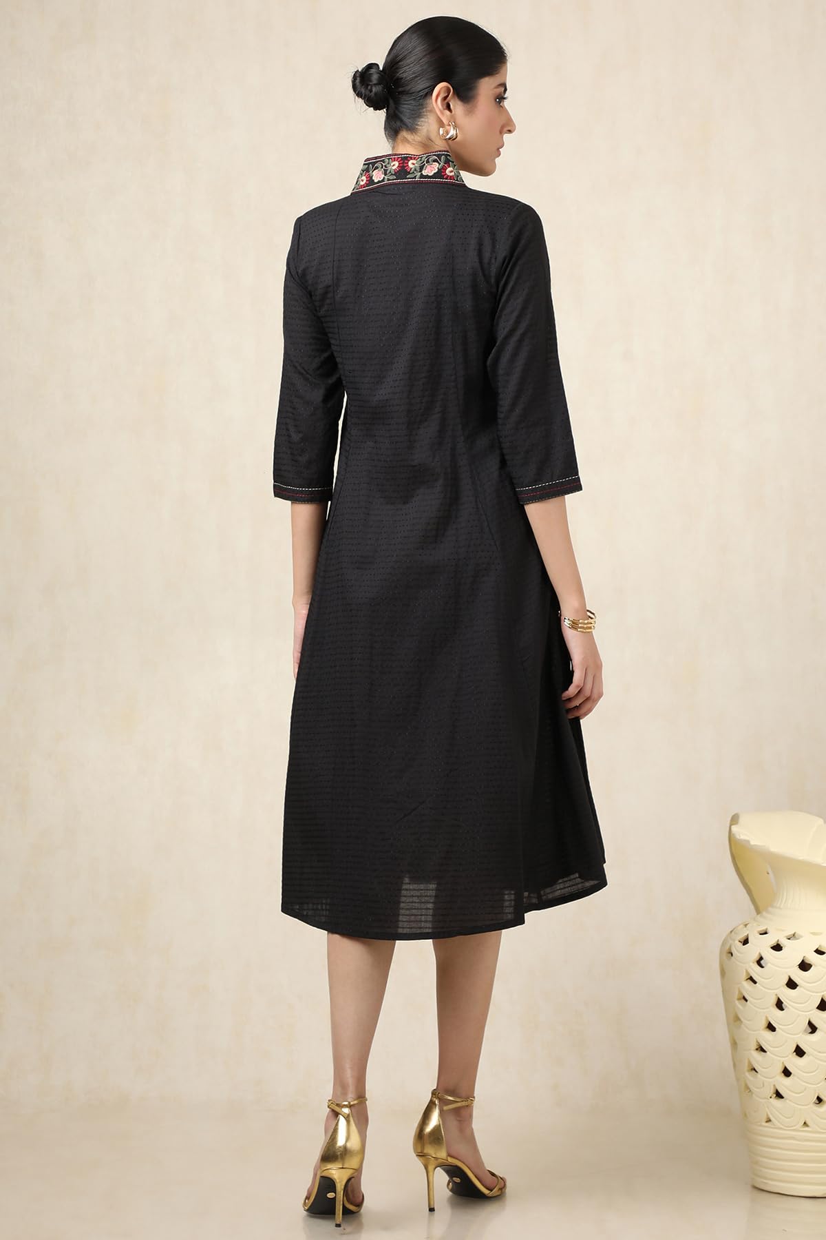 Soch Knielanges Dobby-Kleid für Damen aus Baumwolle mit Arbeitsfaden