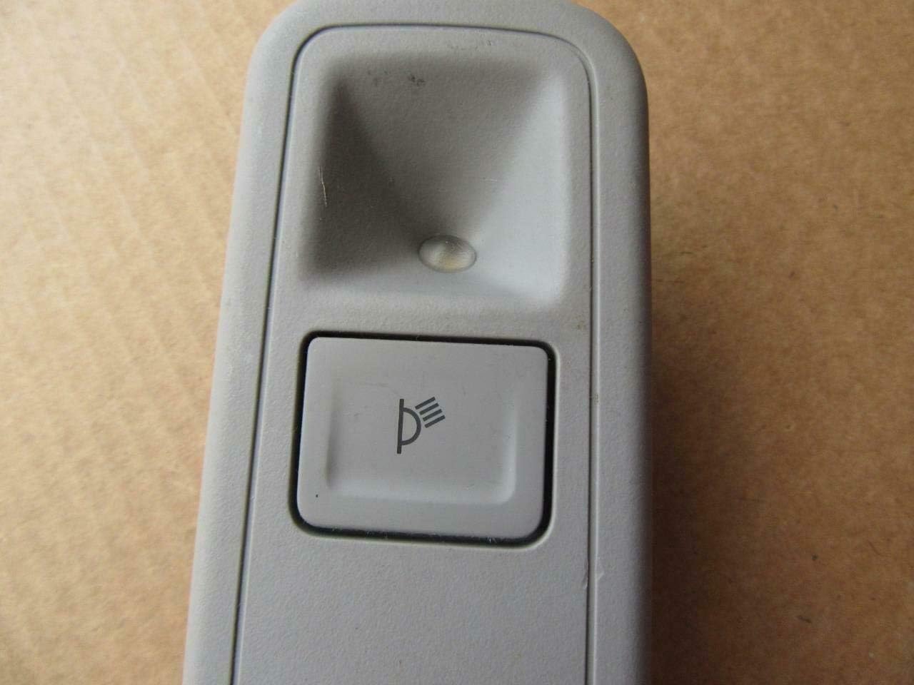 General Motors - GM Dome Lamp Assembly - 84398398, Push Button, Manual, Grey