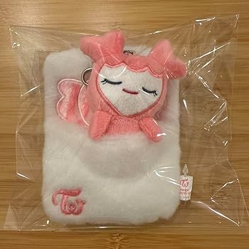 TWICE LOVELYS ぬいぐるみヘアピン+おふとんパスケース GIGO限定 TWICE LOVELYS おふとんリールパスケース～GiGO限定